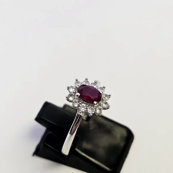 Genuine Royal Thai Ruby and White Zircon in Platinum Sterling Ring Size 7!  ♥️ - Picture 6 of 8